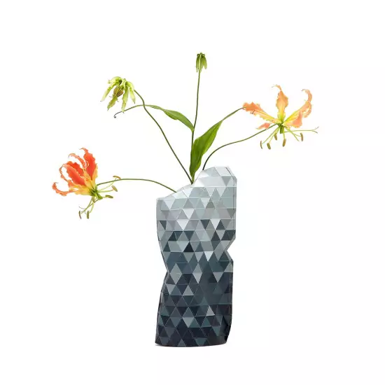 Malý papierový obal na vázu – Grey gradient