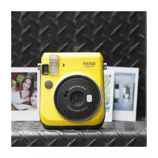 Instantný žltý fotoaparát Mini 70