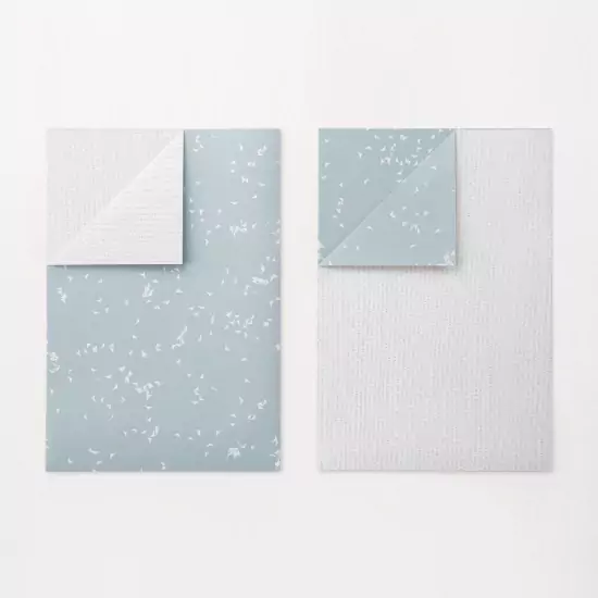 Obojstranný modro-biely baliaci papier